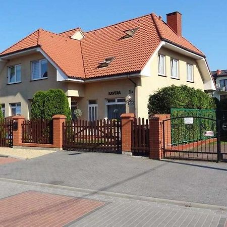 Dom Goscinny Kavera Dziwnówek Zewnętrze zdjęcie